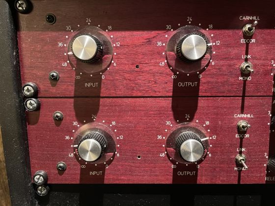 A MOHOG limiting amplifier, May 2021