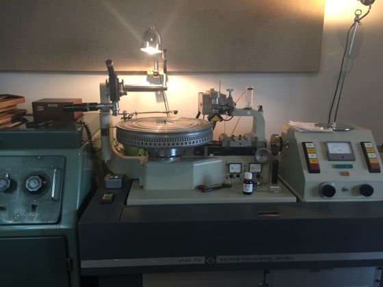 The cutting lathe